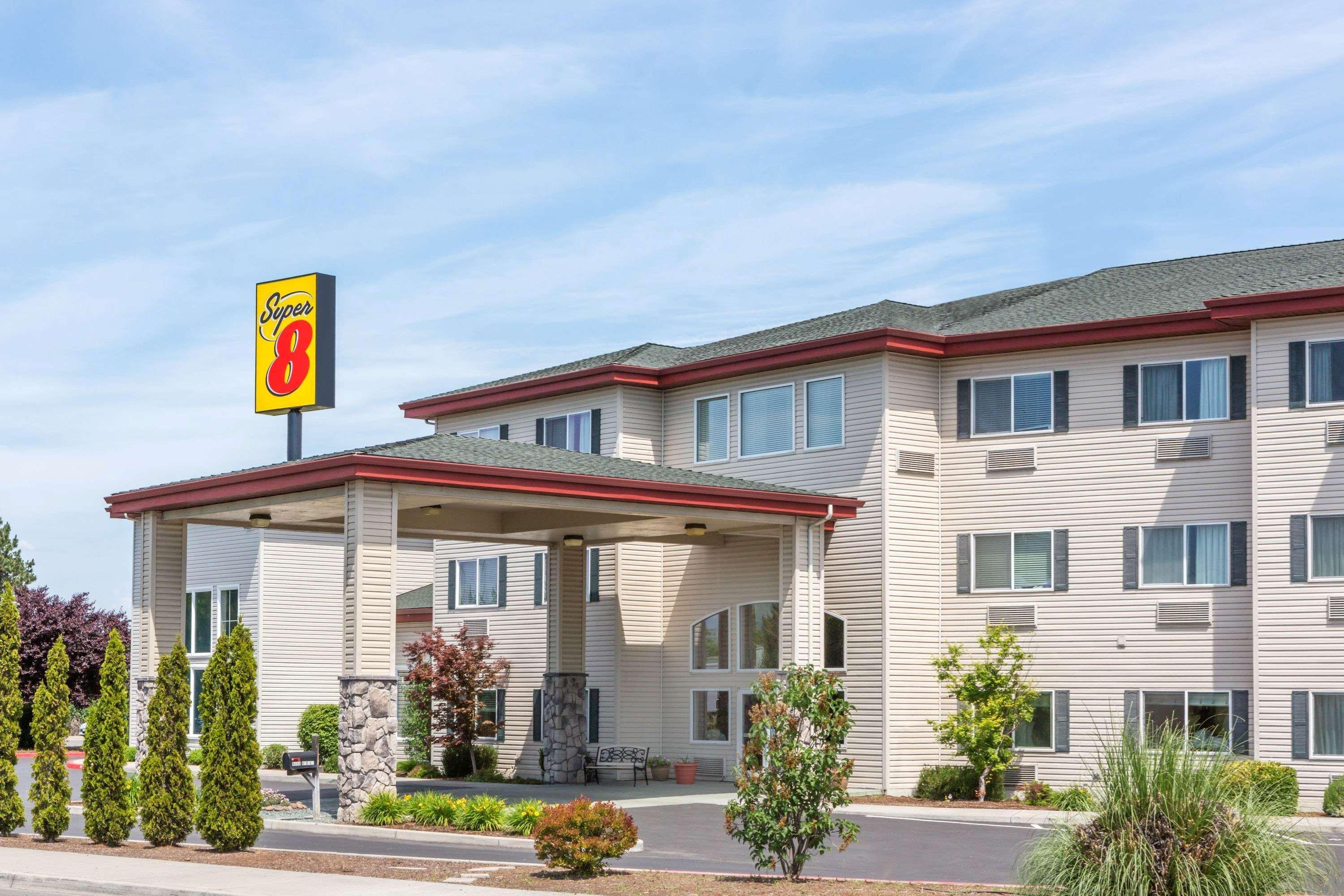 ซูเปอร์ 8 บาย วินด์แฮม เซ็นทรัล พอยต์ เมดฟอร์ด Motel เซ็นทรัลพอยต์ ภายนอก รูปภาพ